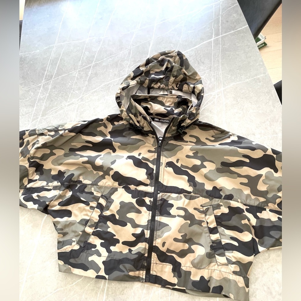 Zara Cropped Rain Jacket Sz. Xs